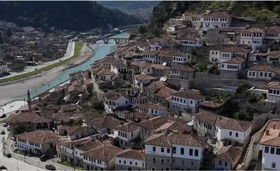 Shtëpi private në shitje në Mangalem, Berat, 100 m². Foto 2 nga 7