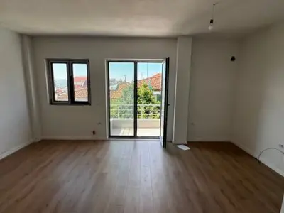 Apartament 1+1 në shitje në Bulevardi Republika, Korçë, 65 m². Foto 8 nga 8