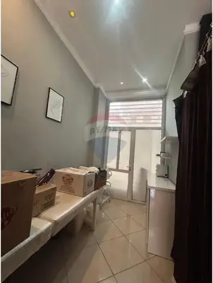 Dyqan në shitje në Rruga Ali Demi, Vlorë, 38 m². Foto 3 nga 11