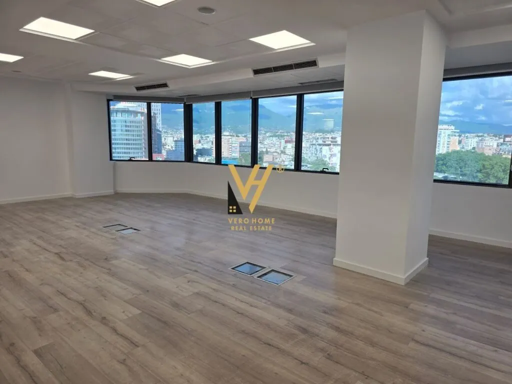 Ufficio in affitto a Kullat Binjake, Tirana, 110 m². Foto 1 di 6