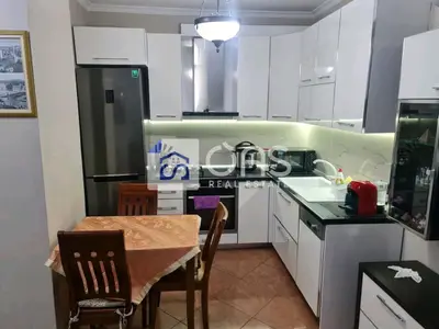 Apartament 2+1 me qera në Toptani, Tiranë, 115 m². Foto 2 nga 5