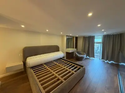 Apartament 1+1 në shitje në Pallati me Shigjeta, Tiranë, 96 m². Foto 3 nga 6