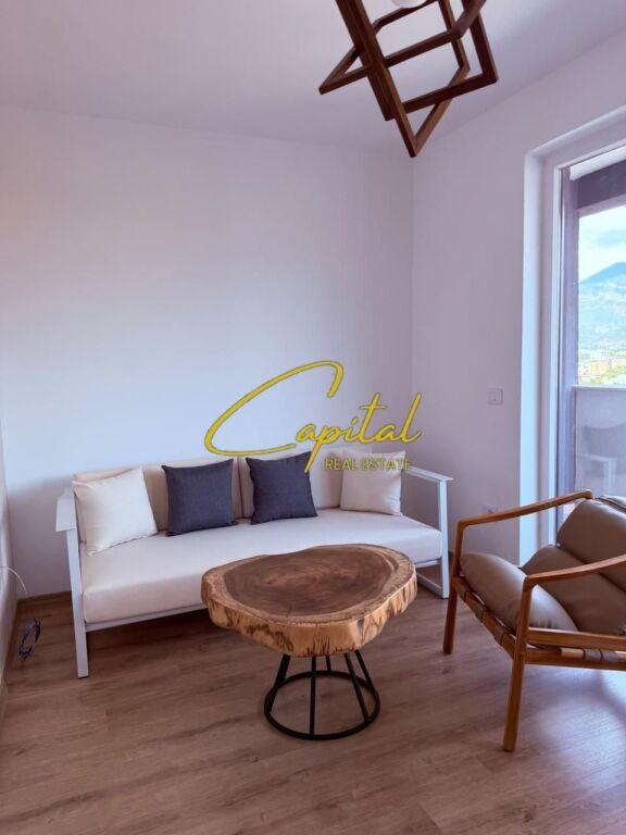 Appartamento 1+1 in affitto a Stacioni "Shkolla e Bashkuar", Tirana, 66 m²