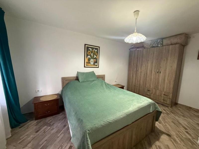 Apartament 2+1 në shitje në Sheshi Shtraus, Tiranë, 70 m². Foto 3 nga 7