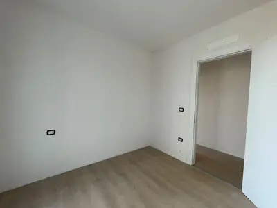 Apartament 2+1 në shitje në Ish Fusha e Aviacionit, Tiranë, 92 m². Foto 8 nga 9