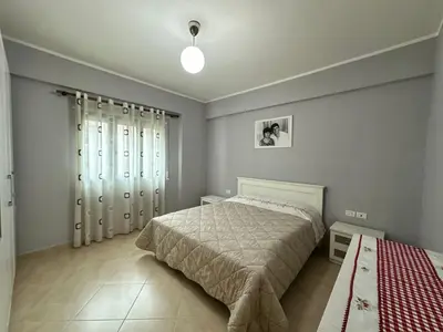 Apartament 2+1 në shitje në Rr. Gjergj Arianiti, Vlorë, 108 m². Foto 3 nga 7