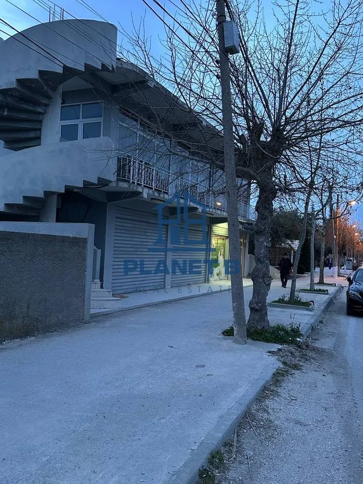 Shop for sale in Psmezin, Vlorë, 126 m². Photo 1 of 4