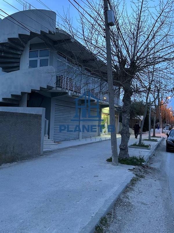 Dyqan në shitje në Psmezin, Vlorë, 126 m²