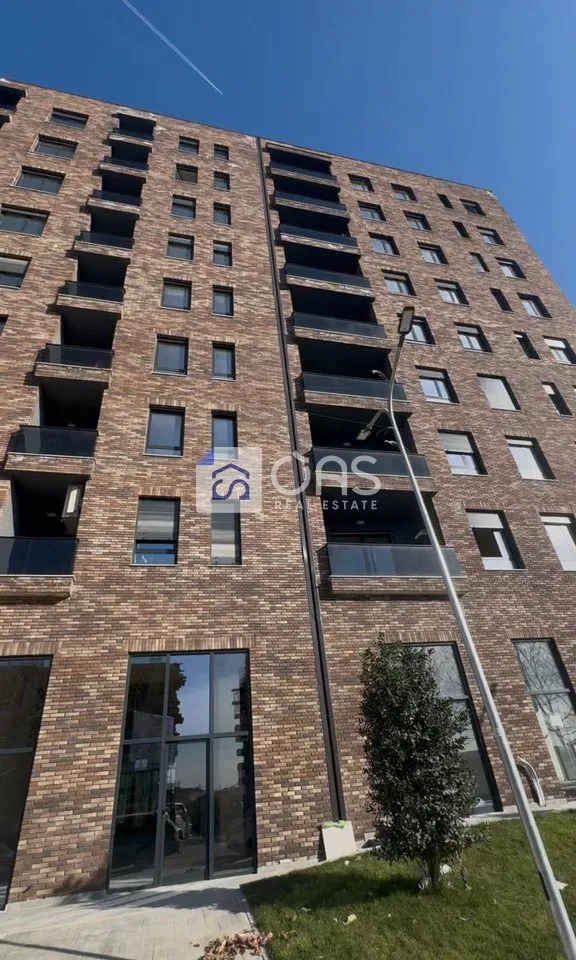 Apartament 3+1 në shitje në Rruga 5 Maji, Tiranë, 121 m². Foto 1 nga 3