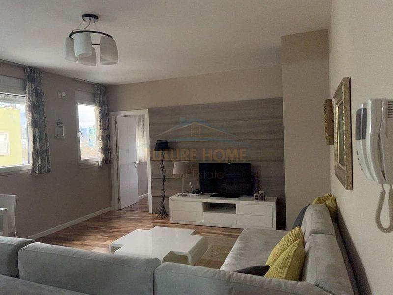Appartamento 1+1 in affitto a Rruga Myslym Shyri, Tirana, 94 m²