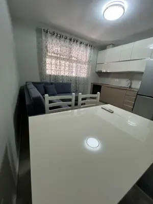 Appartamento 2+1 in affitto a Qendër, Durazzo, 80 m². Foto 3 di 12