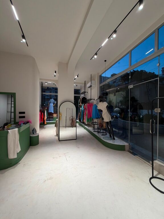 Negozio in vendita ad Astir, Tirana, 51 m². Foto 1 di 3