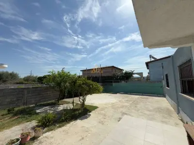 Shtëpi private në shitje në Plazhi i Vjetër, Vlorë, 160 m². Foto 2 nga 12