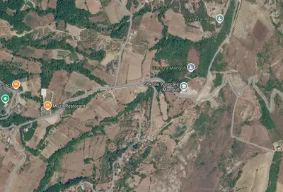 Land for sale in Petrelë, Tirana, 3,000 m². Photo 3 of 3