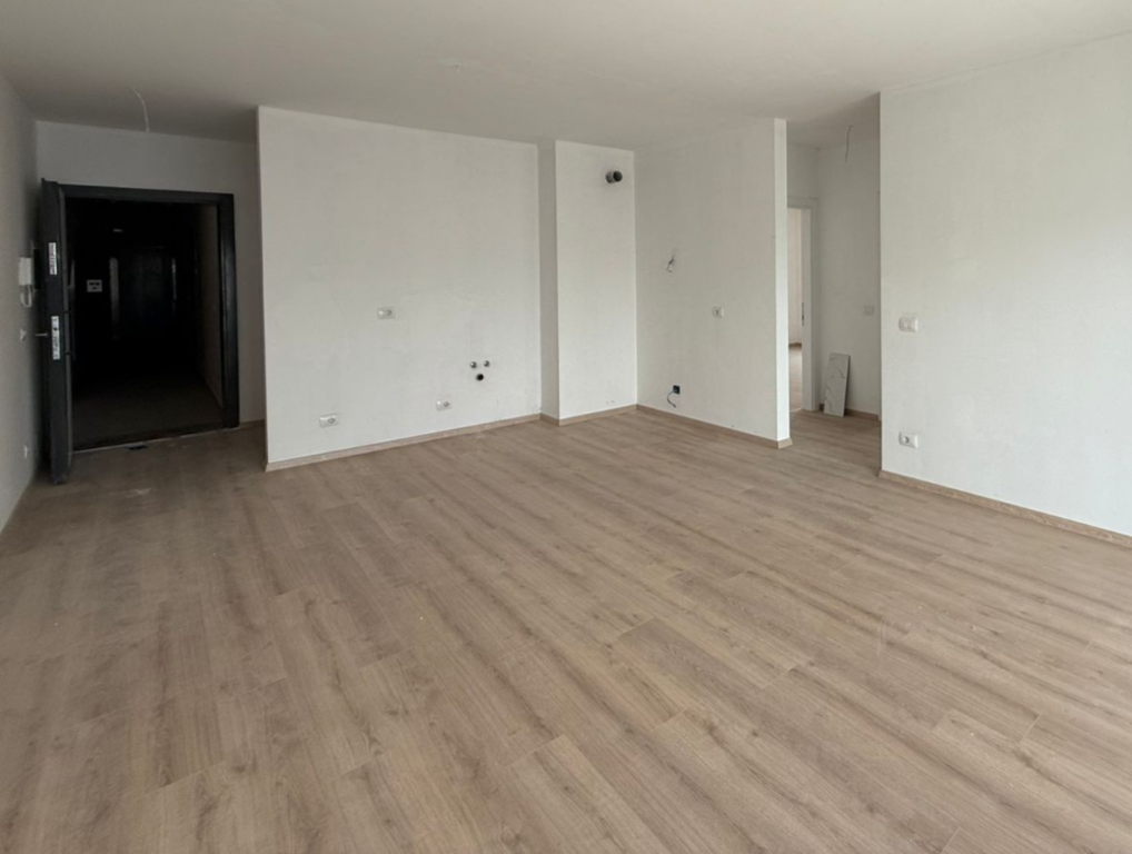 Apartment 2+1 for sale in Rruga Dritan Hoxha, Tirana, 108 m². Photo 1 of 3