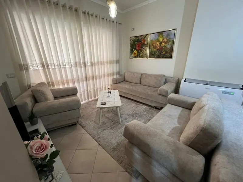Appartamento 2+1 in affitto a Kristal Center, Tirana, 95 m²