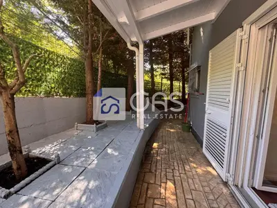 Apartament 2+1 me qera në Liqeni i Thatë, Tiranë, 140 m². Foto 5 nga 6