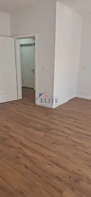 Apartament 1+1 në shitje në Shkolla e Kuqe, Tiranë, 62 m². Foto 3 nga 8