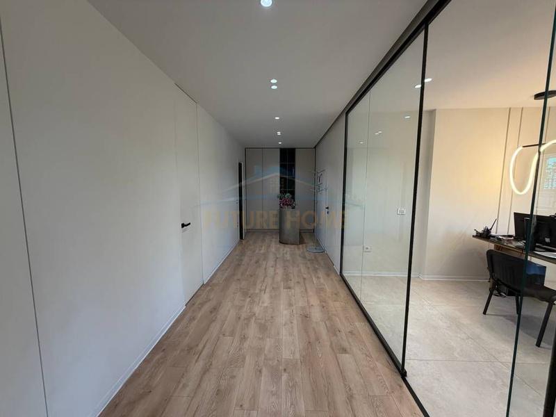 Appartamento 3+1 in vendita a Blloku, Tirana, 120 m²