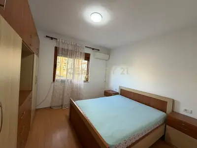 Apartament 1+1 në shitje në Pallati me Shigjeta, Tiranë, 59 m². Foto 3 nga 7