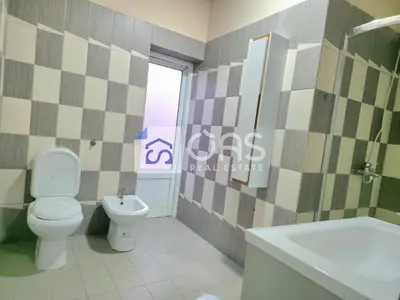Apartament 3+1 me qera në Ish Fusha e Aviacionit, Tiranë, 169 m². Foto 7 nga 8