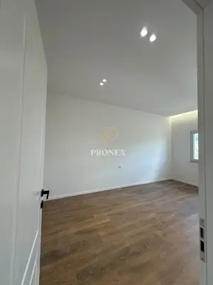 Apartament 1+1 në shitje në Rruga Bardhyl, Tiranë, 61 m². Foto 3 nga 5