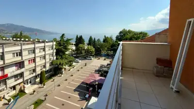 Apartament 3+1 me qera në Bulevardi Europa, Pogradec, 180 m². Foto 8 nga 11