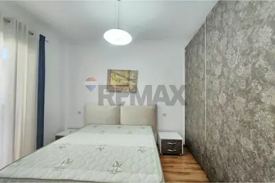 Apartament 2+1 me qera në Rruga Qemal Stafa, Tiranë, 90 m². Foto 6 nga 8