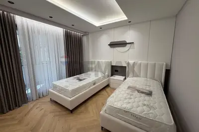 Apartament 2+1 me qera në Libri Universitar, Tiranë, 92 m². Foto 6 nga 9