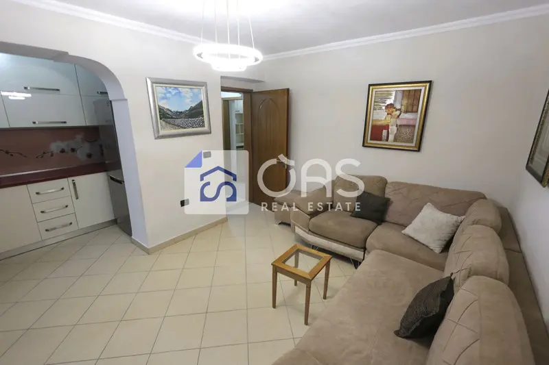 Appartamento 2+1 in affitto a Brryl, Tirana, 80 m²