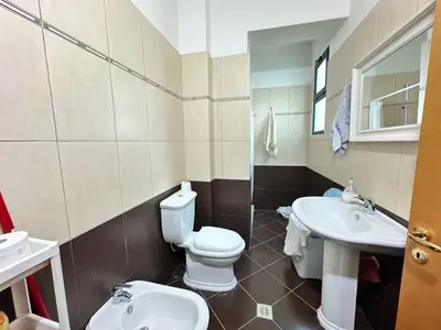 Apartament 2+1 në shitje në Rr. Gjergj Arianiti, Vlorë, 108 m². Foto 6 nga 7