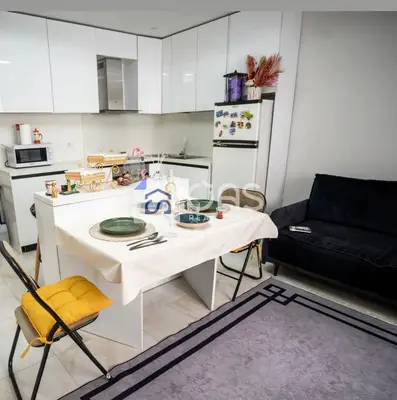 Apartment 1+1 for rent in 21 Dhjetori, Tirana, 60 m². Photo 2 of 5