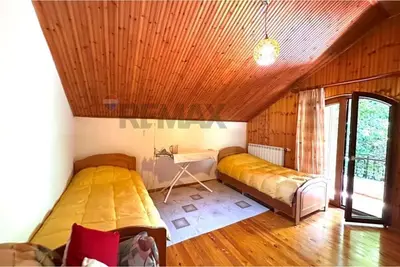 Villa for rent in Fresku, Tirana, 1,000 m². Photo 11 of 12