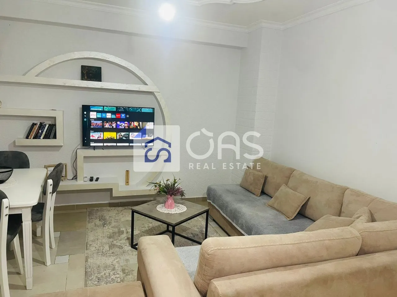 Apartament 2+1 me qera në Astir, Tiranë, 90 m². Foto 1 nga 6