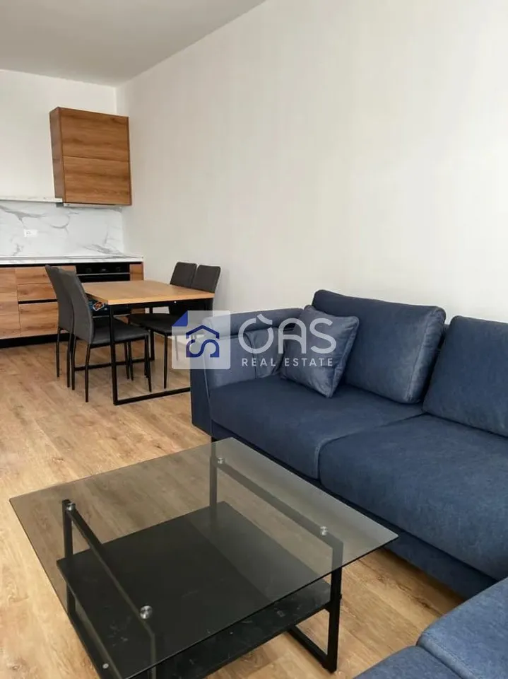 Appartamento 1+1 in affitto a Rruga e Dibrës, Tirana, 76 m². Foto 1 di 5