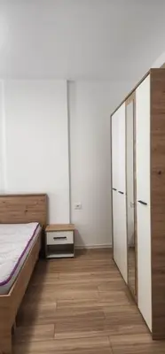 Apartament 1+1 me qera në Spitali QSUT, Tiranë, 75 m². Foto 3 nga 6