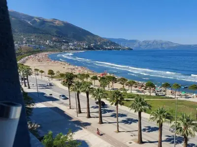 Lokal me qera në Bulevardi Ismail Qemali, Vlorë, 2 500 m². Foto 3 nga 4