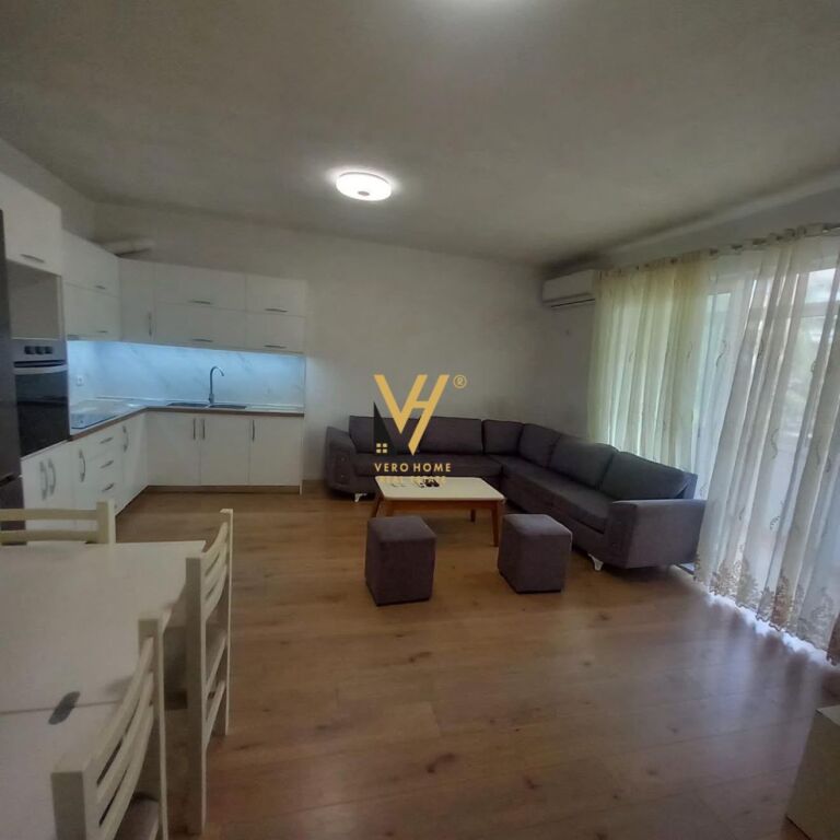 Apartament 2+1 me qera në Yzberisht, Tiranë, 105 m². Foto 1 nga 3