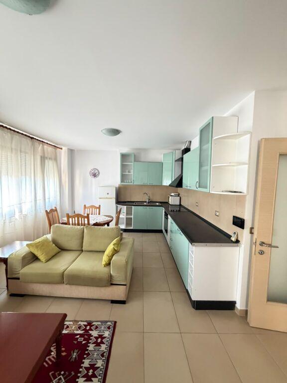 Apartament 2+1 me qera në Rruga e Bogdanëve, Tiranë, 98 m². Foto 2 nga 6