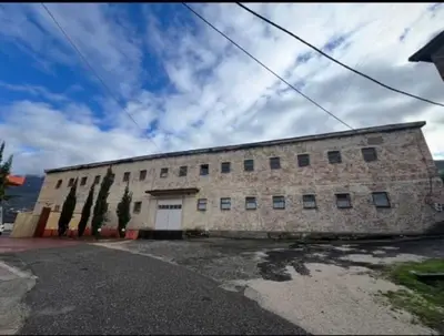 Magazinë me qera në Tufinë, Tiranë, 828 m². Foto 2 nga 3
