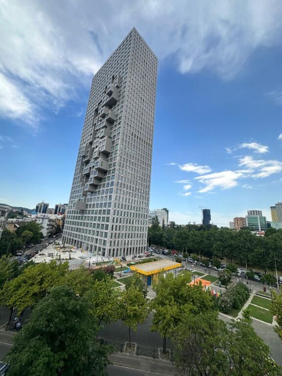Penthouse 3+2 for rent in Downtown One, Tirana, 225 m²