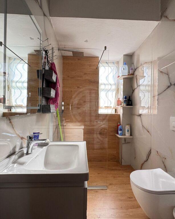 Apartament 2+1 në shitje në Rruga Abaz Çelkupa, Durrës, 74 m². Foto 5 nga 7