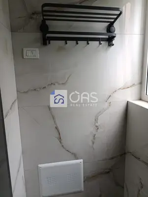 Apartament 2+1 me qera në Kombinat, Tiranë, 75 m². Foto 2 nga 11