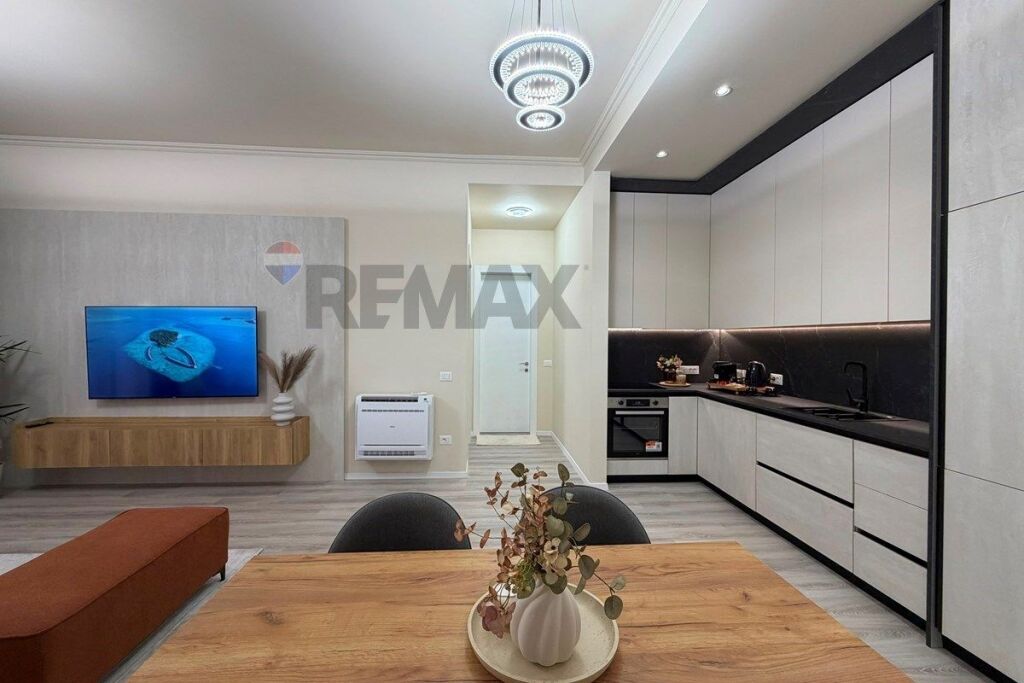 Apartment for rent in Rruga e Kavajës, Tirana, 74 m². Photo 3 of 3