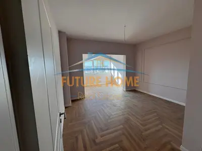 Zyrë me qera në Shallvaret, Tiranë, 210 m². Foto 5 nga 9