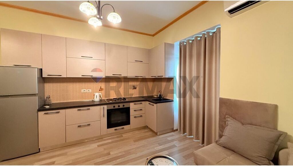 Apartment for rent in Shallvaret, Tirana, 90 m². Photo 2 of 3