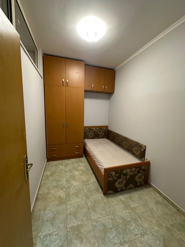 Apartment 3+1 for rent in Yzberisht, Tirana, 100 m². Photo 3 of 6