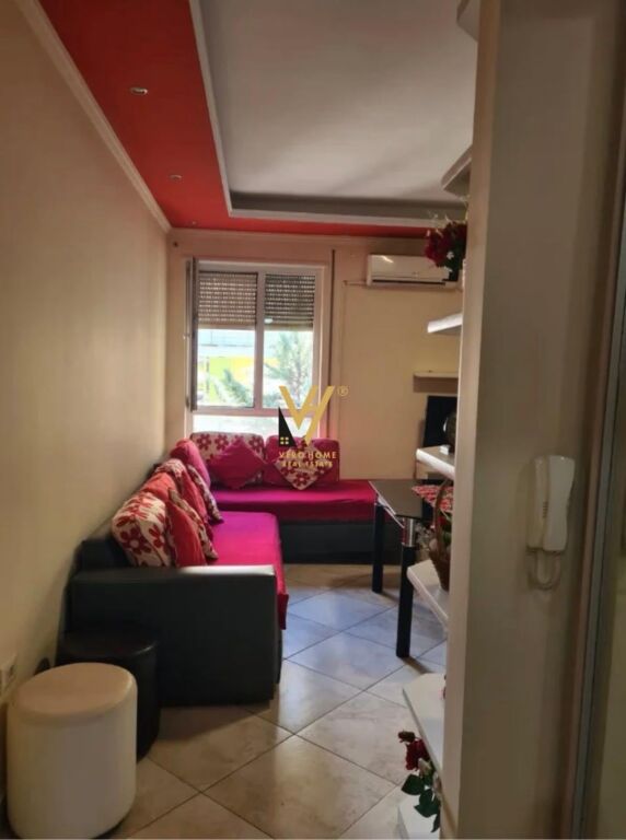 Apartament 2+1 me qera në Parku Zoologjik i Tiranës, Tiranë, 70 m². Foto 1 nga 3