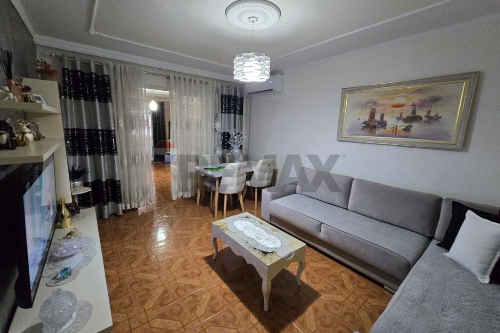 Appartamento in vendita ad Allias, Tirana, 76 m². Foto 1 di 3