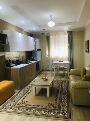 Appartamento 2+1 in affitto a Shopi Residence 1, Elbasan, 140 m². Foto 1 di 10